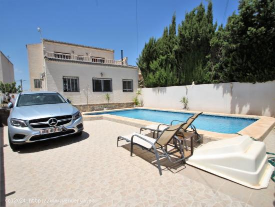 CHALET INDEPENDIENTE EN SAN LUIS - TORREVIEJA - ALICANTE