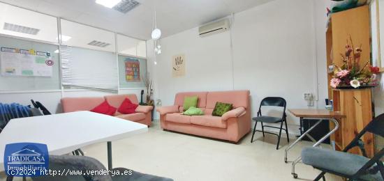 ¡IDEAL INVERSORES! ZONA ESTE, SOLAR DE 230M² EDIFICABLE, PATIO 30M² - CADIZ