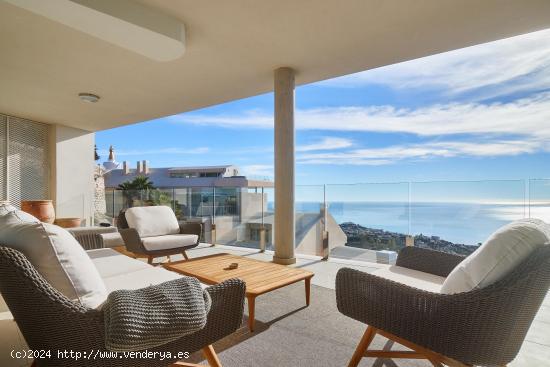 Apartamento con vistas al mar de ensueño en Higueron - MALAGA