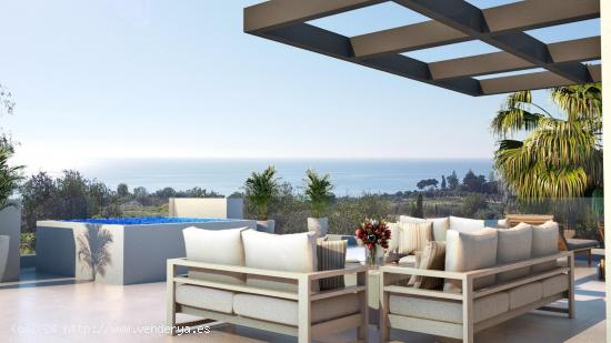 Villa de lujo de 5 dormitorios y 7 baños con vistas al Mar. Rio Real Golf, Marbella - MALAGA