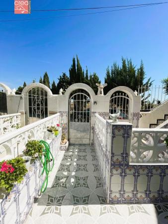 PLANTA BAJA CON DOS DORMITORIOS Y PARKING EN LA URBANIZACIÓN OASIS LOS NAREJOS - MURCIA