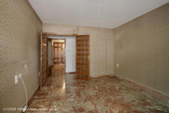 PISO EN VENTA EN CONDE CIFUENTES - GRANADA