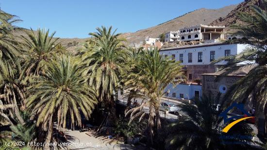 Espectacular Finca con Impresionantes Vistas en Pechina - ALMERIA