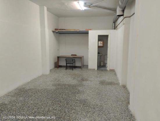 LOCAL COMERCIAL TOTALMENTE INSTALADO EN VENTA Y ALQUILER - ALMERIA