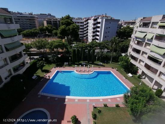 Salou. Acogedor apartamento 2 dormitorios con piscina . - TARRAGONA