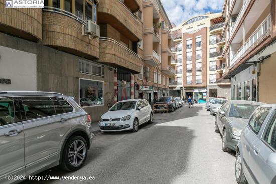 Gran Piso junto Alhamar - GRANADA