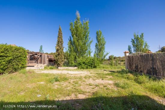 Preciosa parcela ideal para hacer una casa de madera para pasar fines de semana o vacaciones. - GRAN