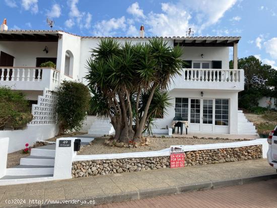  Chalet adosado con apartamento independiente y piscina con licencia turística - BALEARES 