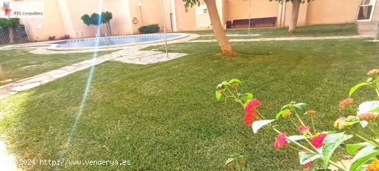 APARTAMENTO EN URBANIZACION CON PISCINA A 30 METROS DE LA PLAYA - CASTELLON