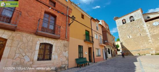  CASA CON AMPLIO PATIO EN EL CORAZÓN DE LA RIBERA DEL DUERO - BURGOS 