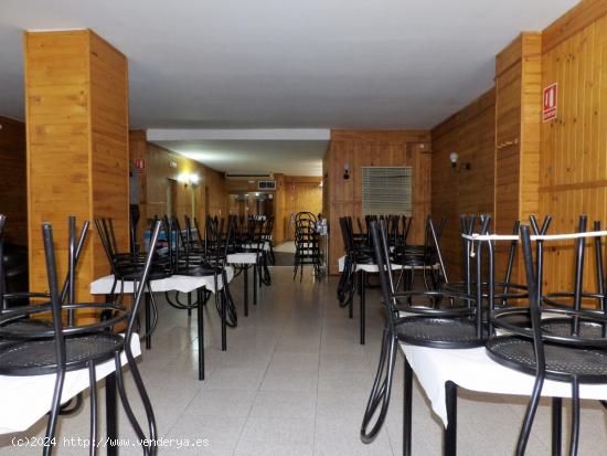 LOCAL COMERCIAL CON MUCHAS POSIBILIADES - VALENCIA