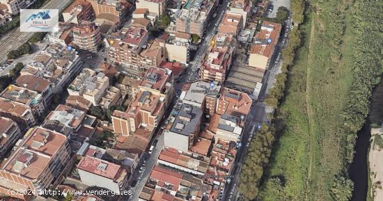 Venta piso en Montcada i Reixac (Barcelona) - BARCELONA