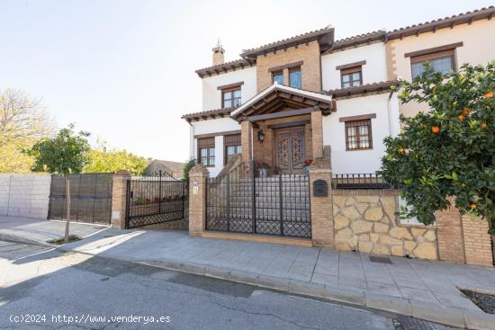 Espectacular casa pareada en Fuente Vaqueros - GRANADA