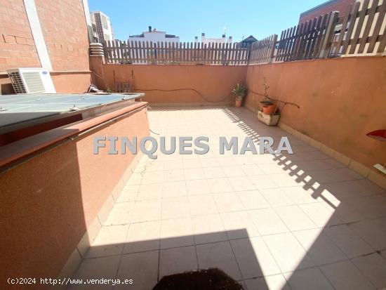 FANTASTICO PISO DE OBRA JOVEN CON TERRAZA A NIVEL, PARKING Y TRASTERO!!! - BARCELONA