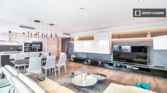 Impresionante apartamento frente al parque Poblenou Centre - BARCELONA