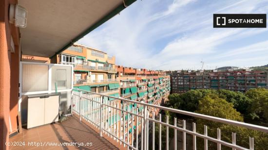 Apartamento de 3 dormitorios en alquiler en Barcelona - BARCELONA