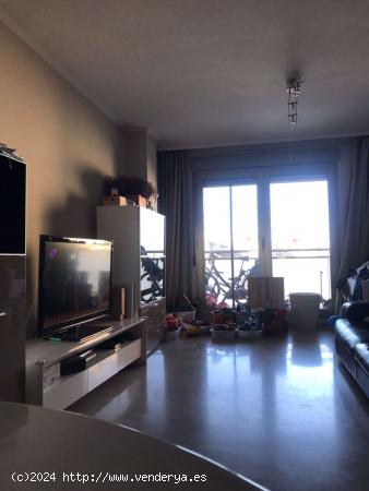 Apartamento de 2 dormitorios en alquiler en Valencia - VALENCIA