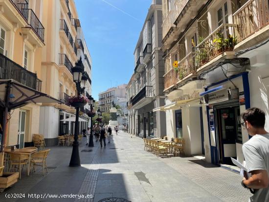 ¡¡¡MAGNÍFICO INMUEBLE DE ESQUINA EN PLENO CENTRO DE CÁDIZ!!! - CADIZ