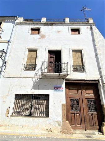  CASA-SOLAR EN VENTA EN CHULILLA. MUY CÉNTRICA. - VALENCIA 