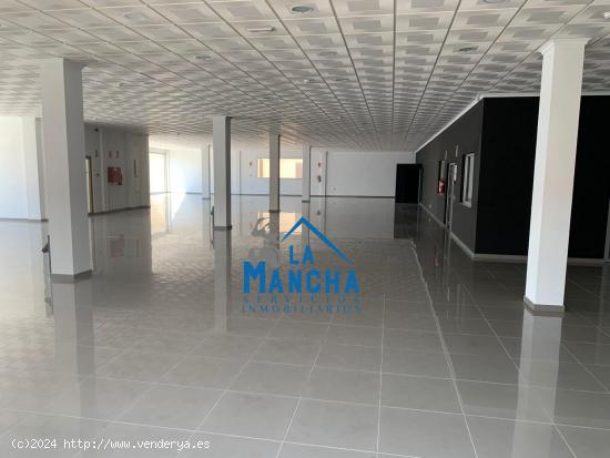 REF: C370 INMOBILIARIA LA MANCHA VENDE NAVE INDUSTRIAL ZONA CARRETERA DE JAEN - ALBACETE