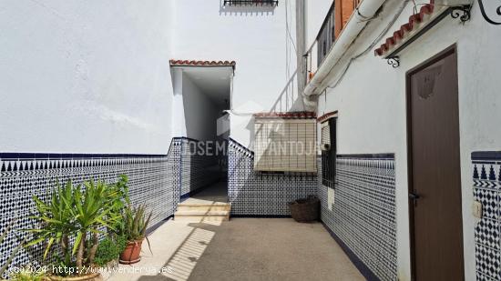 CASA PARA INVERTIR EN EL CENTRO JUNTO AL BARRIO SAN MIGUEL - CADIZ