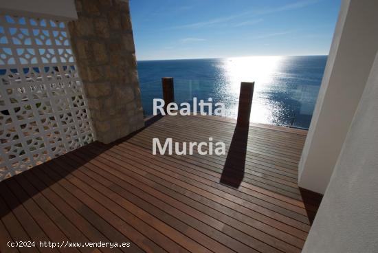 VENTA DE APARTAMENTO MODERNO TORREVIEJA ALICANTE CON VISTAS AL MAR - ALICANTE