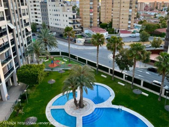 Fantástica vivienda en urbanización en la exclusiva zona del Pau 5. - ALICANTE