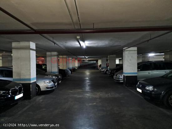 VENTA PLAZA DE PARKING EN HOSTAFRANCS - BARCELONA