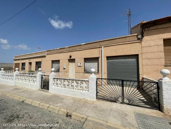 FANTASTICA GRAN CASA EN PLANTA BAJA EN BENIJOFAR, ALICANTE, COSTA BLANCA SUR - ALICANTE