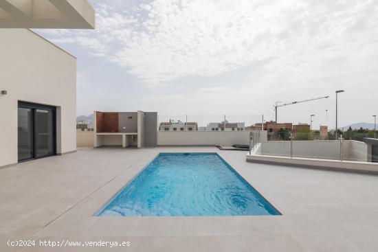 Chalets en Venta en Polop, Todo en una Planta: La Comodidad del Espacio Único - ALICANTE