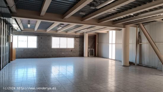 Nave comercial 1000 m2 en Poligono de La Grela. - A CORUÑA