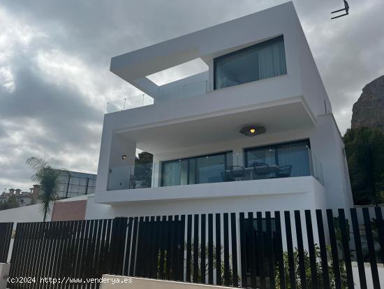 Chalet de Lujo con vistas despejadas - ALICANTE