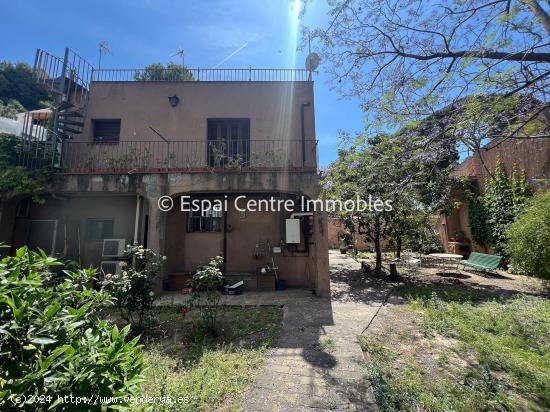 Casa de pueblo en centro de Sant Feliu de Llobregat con jardin de 500m y garaje - BARCELONA