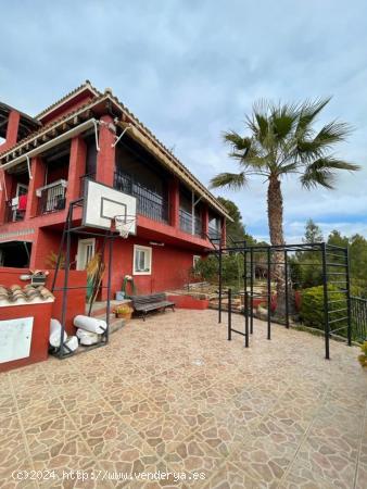 Chalet en venta en La Nucia - ALICANTE