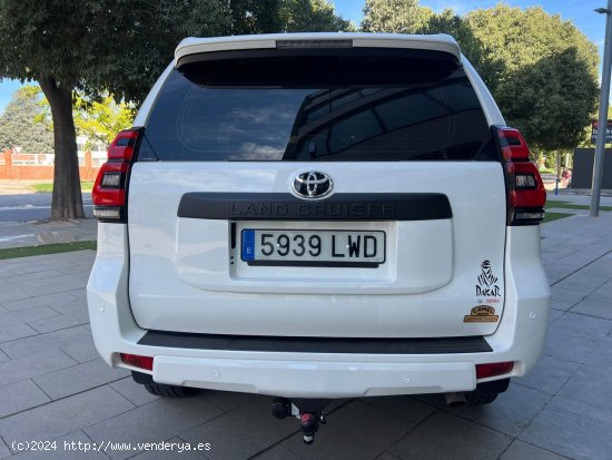 Toyota Land Cruiser 2.8 D4D 204CV 7 PLAZAS - Sant Cugat del Vallès