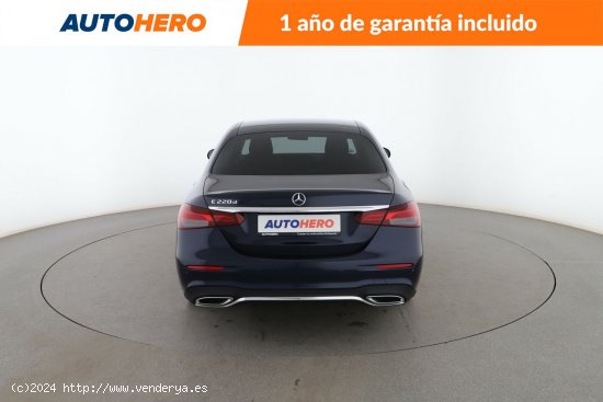 Mercedes Clase E 220 d AMG Line - 