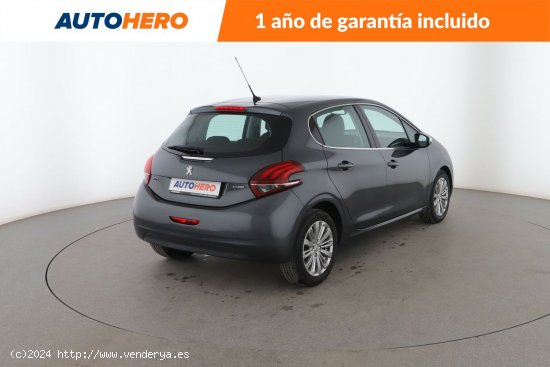 Peugeot 208 1.2 PureTech Allure - 