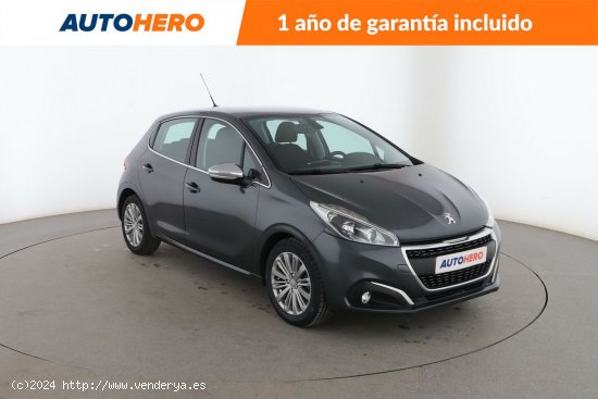 Peugeot 208 1.2 PureTech Allure - 