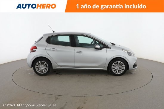 Peugeot 208 1.2 PureTech Allure - 