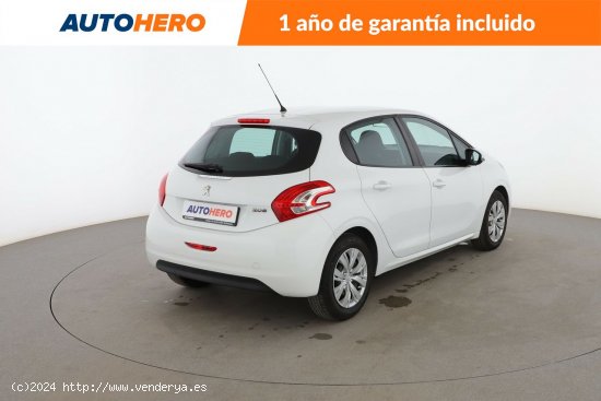 Peugeot 208 1.2 VTi Active - 