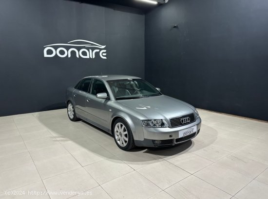  Audi A4 1.9 TDI quattro sport edition - Sada 