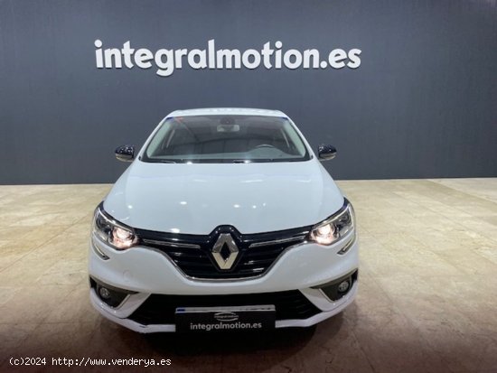 Renault Megane Limited Tce GPF 85kW (115CV) - 18 - 