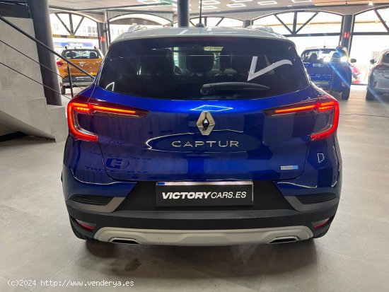 Renault Captur E-TECH - Montaña los Vélez