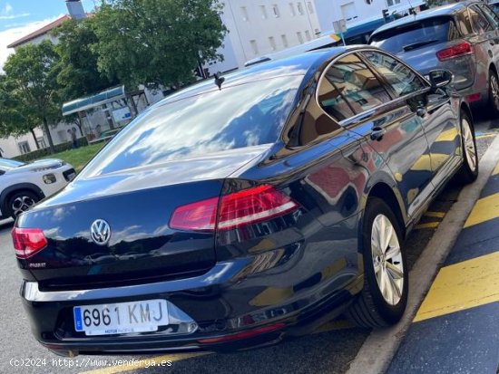 VOLKSWAGEN Passat en venta en Pamplona/IruÃ±a (Navarra) - Pamplona/IruÃ±a