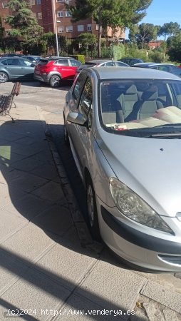 Peugeot 307 XR HDI 90 CV de 2004 con 103.222 Km por 4.600 EUR. en Toledo