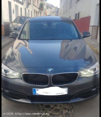 BMW Serie 3 318D GT de 2016 con 74.000 Km por 22.000 EUR. en Huelva