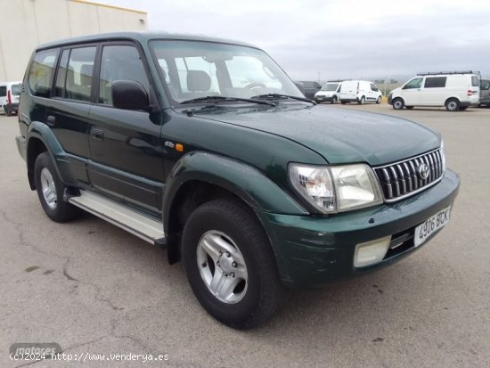 Toyota Land Cruiser 3.0 D4-D 163 CV 7 PLAZAS. de 2001 con 299.000 Km por 11.000 EUR. en Murcia