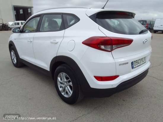 Hyundai Tucson 1.7 CRDI 115 CV. de 2018 con 252.000 Km por 14.500 EUR. en Murcia