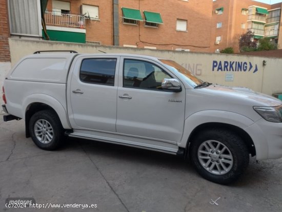 Toyota Hilux VX de 2015 con 85.134 Km por 25.300 EUR. en Madrid