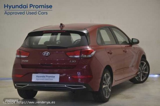 Hyundai i30 1.5 DPI Klass SLX 110 de 2023 con 15.776 Km por 19.990 EUR. en Madrid